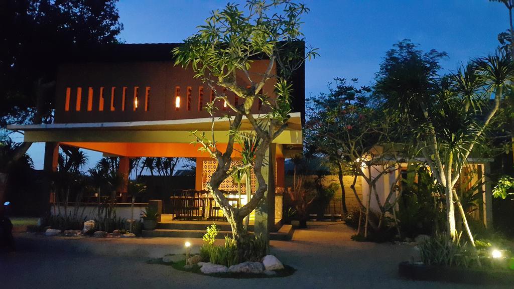 Kampoeng Nelayan Hotel Palu Exterior foto
