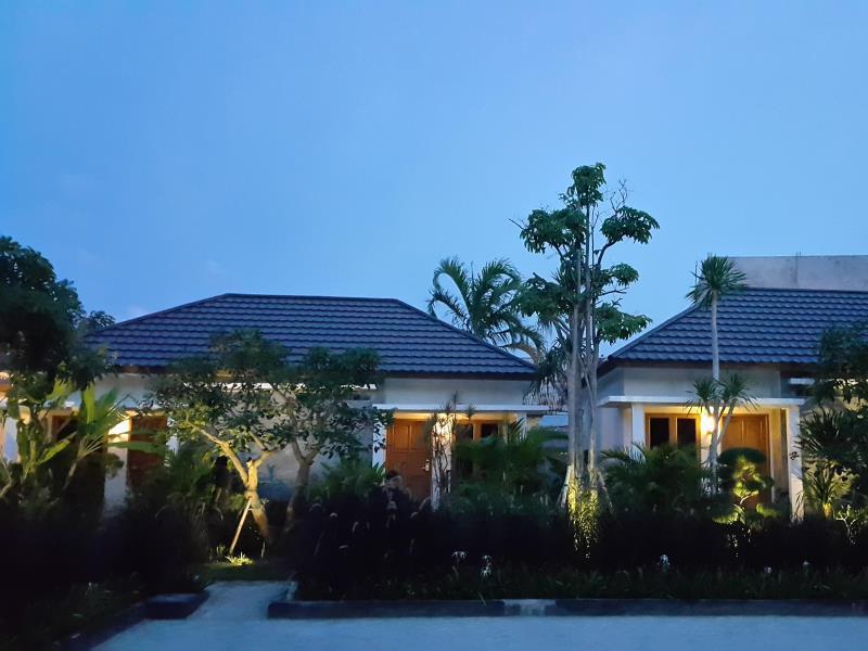 Kampoeng Nelayan Hotel Palu Exterior foto