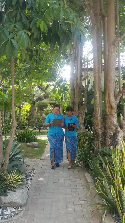 Kampoeng Nelayan Hotel Palu Exterior foto